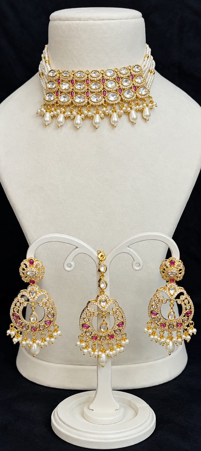 Nyra kundan choker